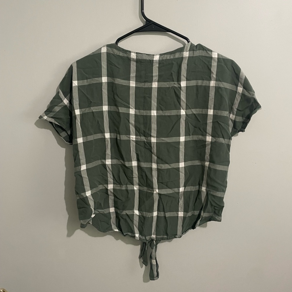 NWOT universal tread shirt - Picture 4 of 8